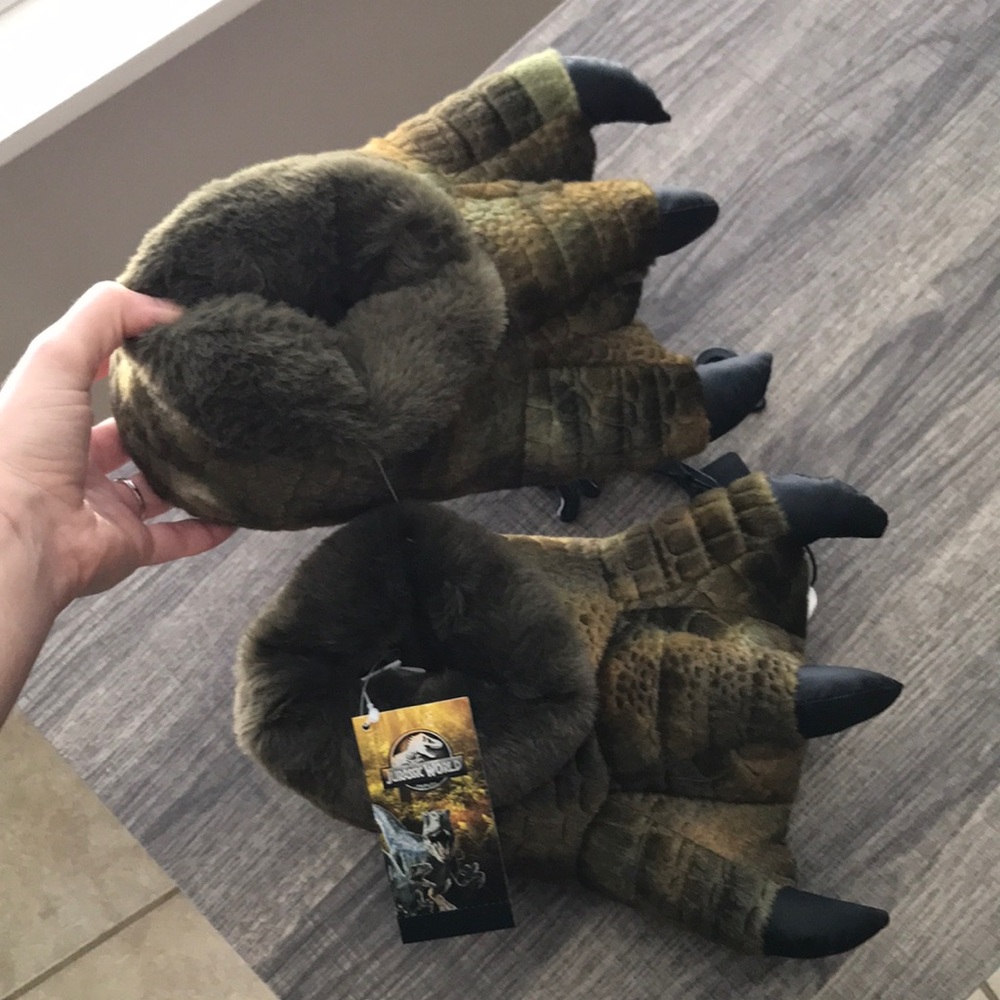 Kids Dino Claw Slippers - Green and Black - Picture 2 of 4
